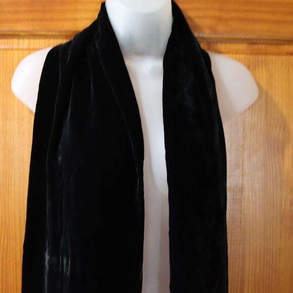 V. Fraas Black Velvet Long Fringe Wrap Scarf Elegant Evening Accessory - Picture 7 of 12